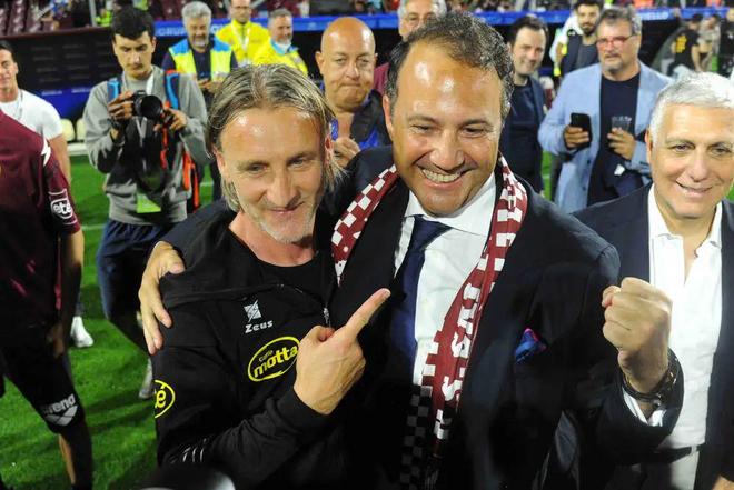 反观中国足 反观中国足