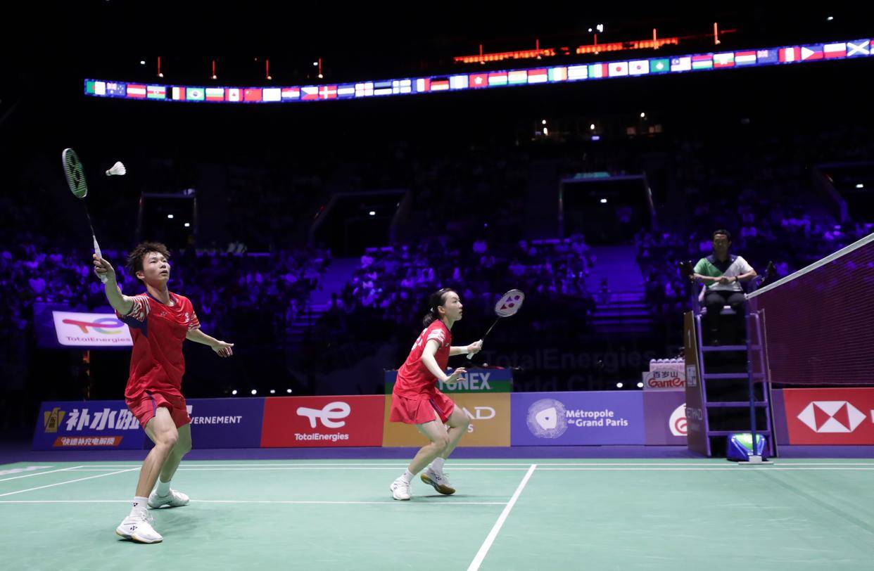 持续收入的 持续收入的